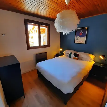 Praloup 1600 T4 Renove Apartamento