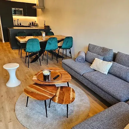 Apartamento Praloup 1600 T4 Renove *